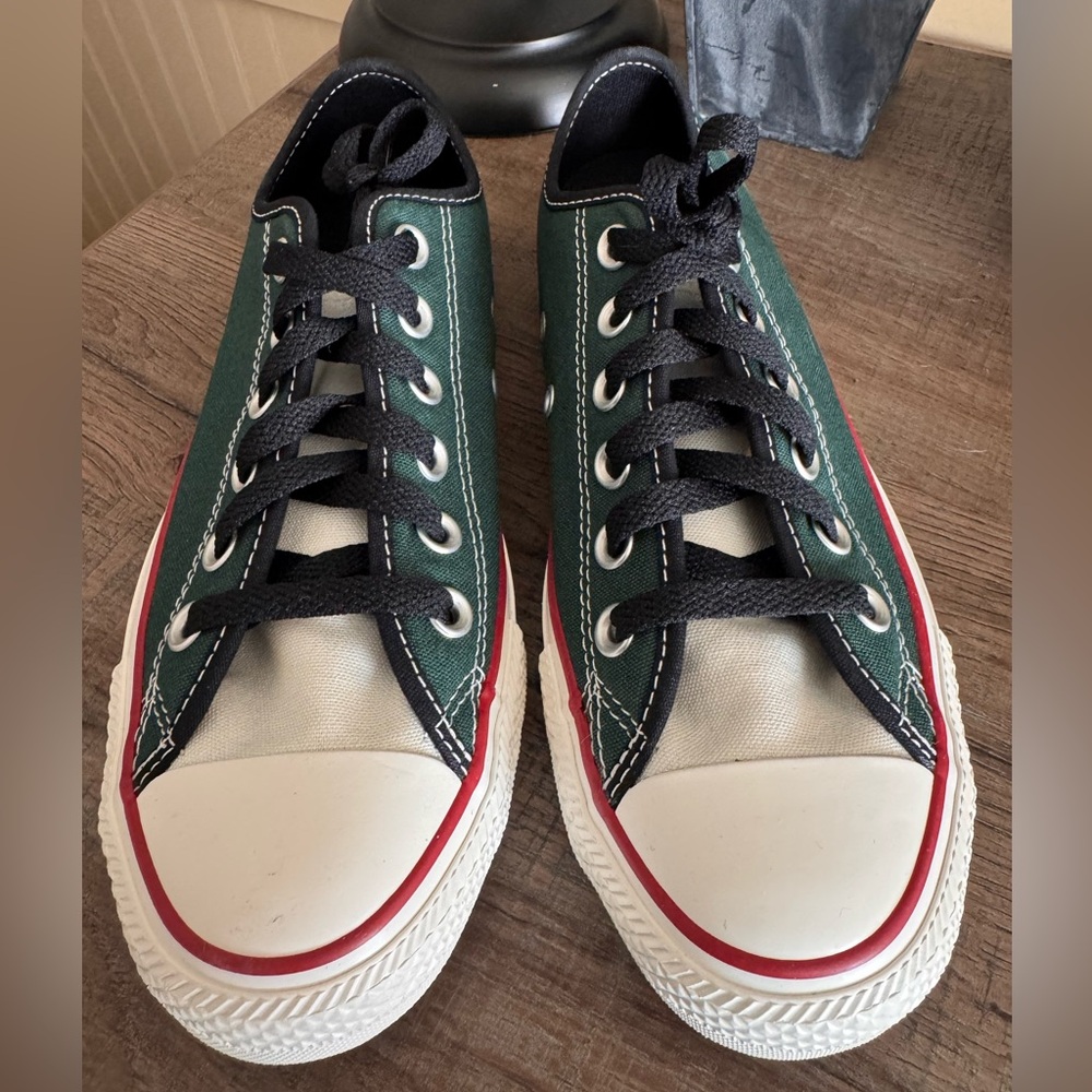Converse Green Size 7 Women New w/o Box